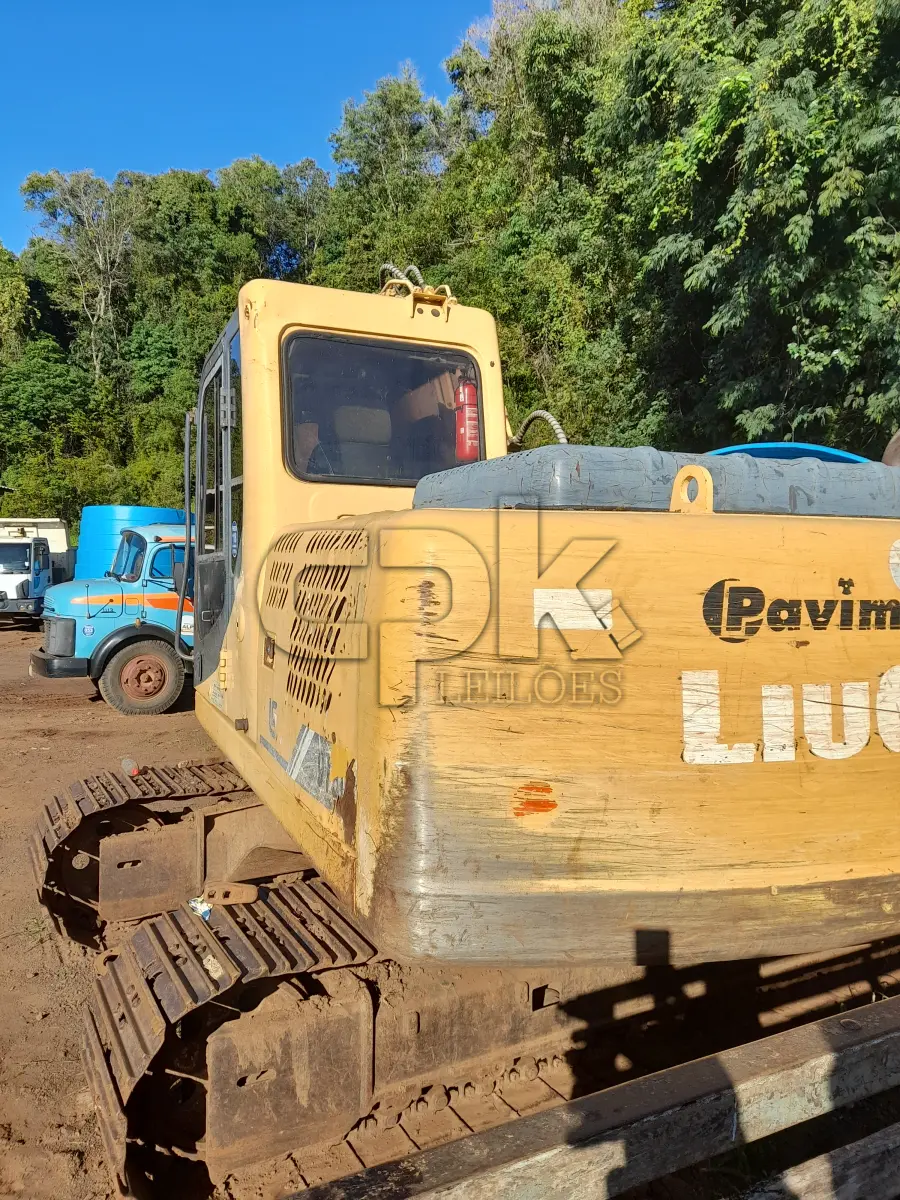 LOTE 021 - ESCAVADEIRA HIDRÁULICA LIUGONG MODELO LG-915D, ANO/MOD 2014/2014 CHASSI Nº915DCDE036786, MOTOR Nº26488520, COR AMARELA, RENAVAM 000001, PESO 13.900KG. NO ESTADO QUE SE ENCONTRA. PATRIMÔNIO MUNICIPAL Nº11104.