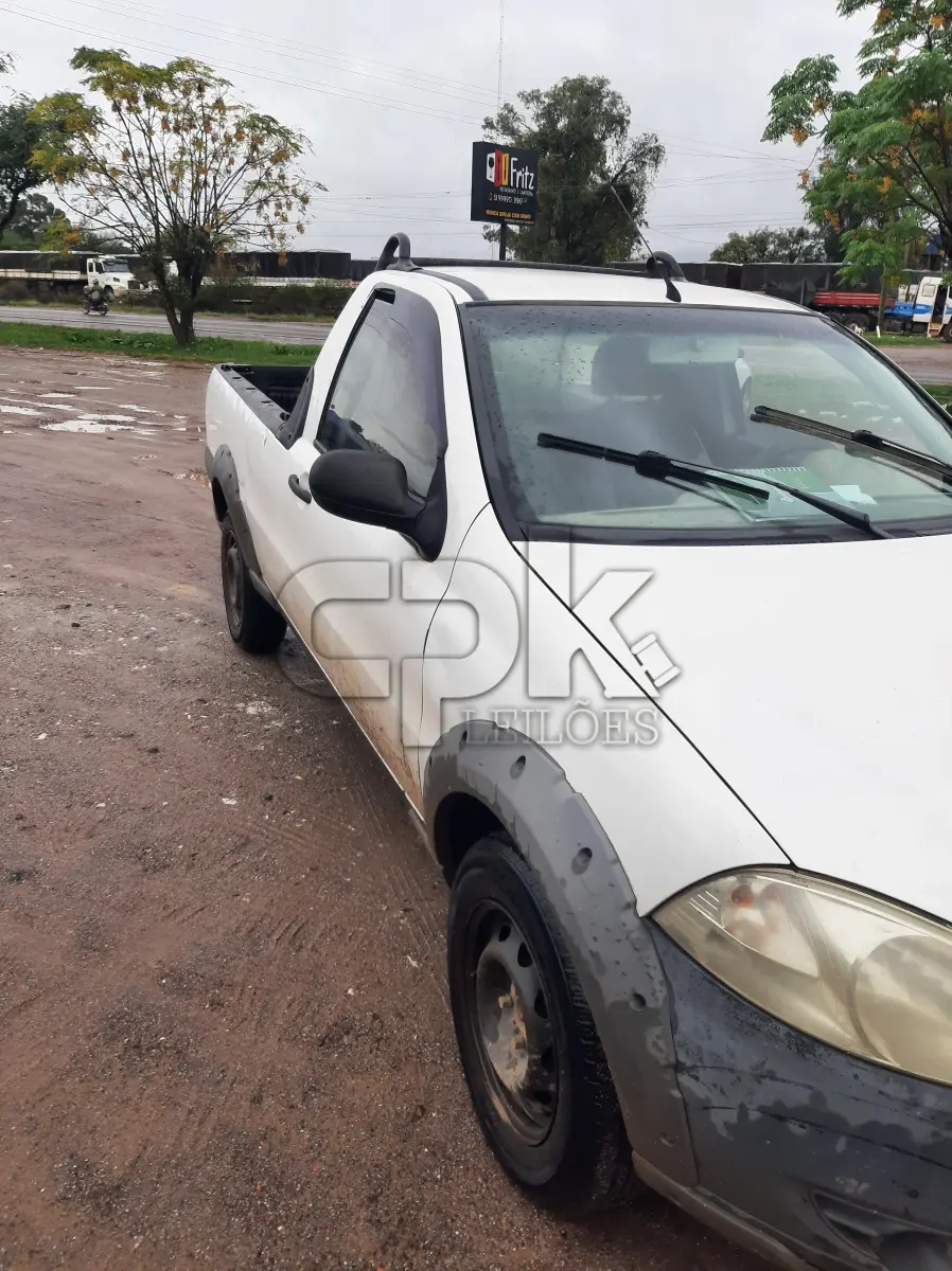 LOTE 000 - Automóvel FIAT/STRADA