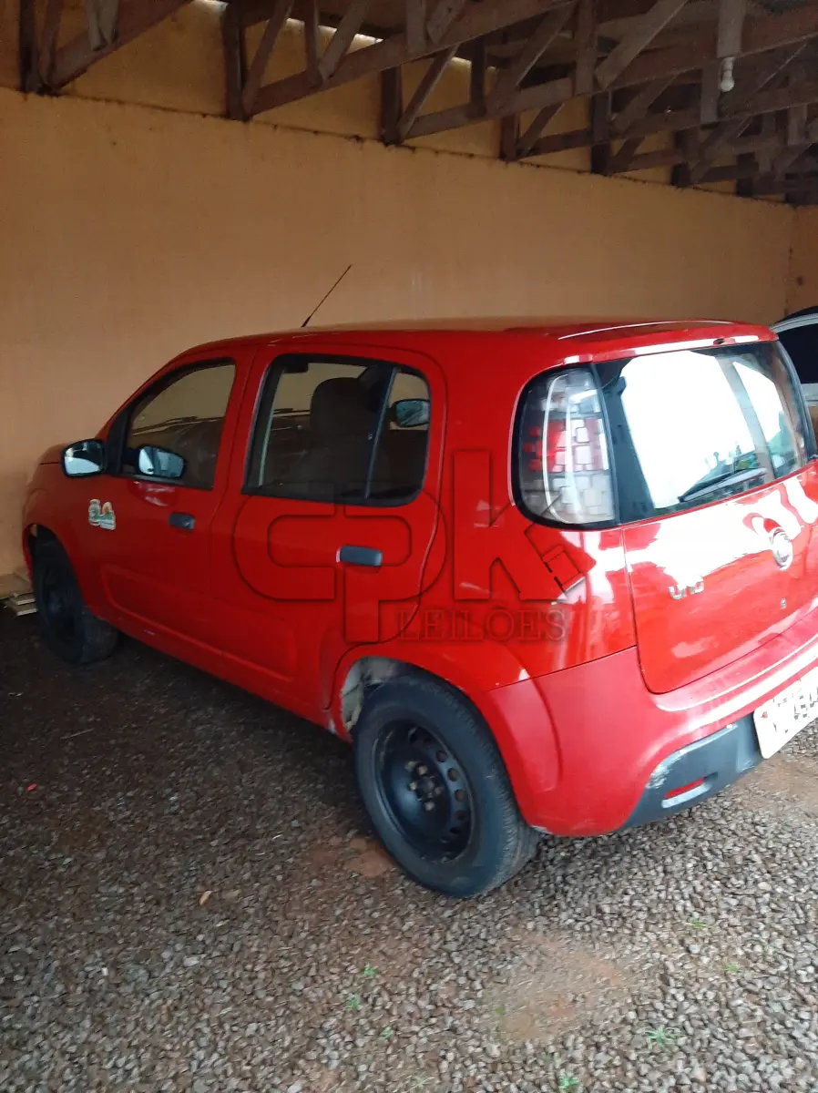 LOTE 004 - Marca Fiat Modelo Uno Drive 1.0, Renavan 01144364172,  Placa IYJ4644, Chassi 9BD195B4NJ0831866, Ano/Mod  2017/2018, Motor 3 Cil, Firefly Potência 77 CV Combust Flex  Cor Vermelha.