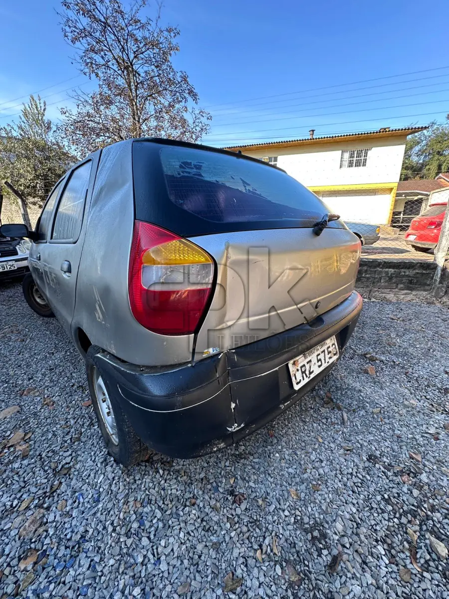 LOTE 005 - FIAT/Palio EX Passageiro Automóvel Gasolina 2001/2001  Placas CRZ 5753 – Cor: Cinza.