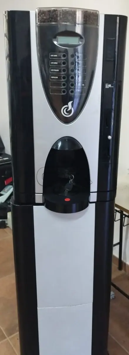 LOTE 034 - Máquina Multi-Bebidas – Marca LeiSa Ry Bianchi.