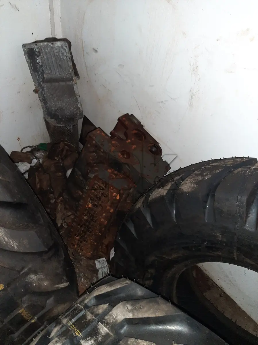 LOTE 017 - Motor Parcial, Motoniveladora Case.