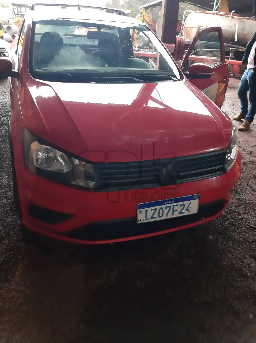 LOTE 002 - Marca Volkswagen, Modelo Nova Saveiro TL MBVS, Renavan  01206770527, Placa IZO7F24 Chassi 9BWKB45UXP017556,  Ano/Mod 2019/2020, Motor 4 Cilindros, 8 válvulas Potência 104  CV, cor vermelha.