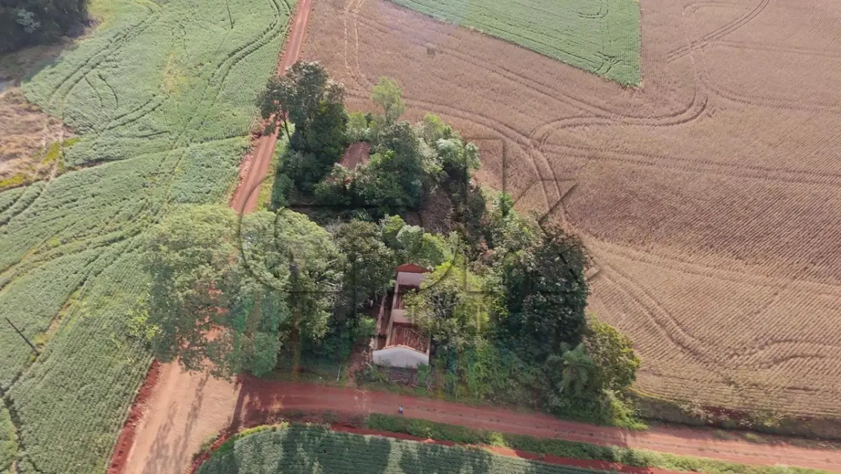 LOTE 035 - Imóvel: Fração do lote rural nº 213, 16ª secção, Matrícula nº 1758.  Área total: 0,25 hectares (2.500 m²) conforme matrícula.  Localização: Barra do Terrêncio - Interior – Novo Machado/RS – E.M de 1º G. Inc.  Presidente Kennedy.