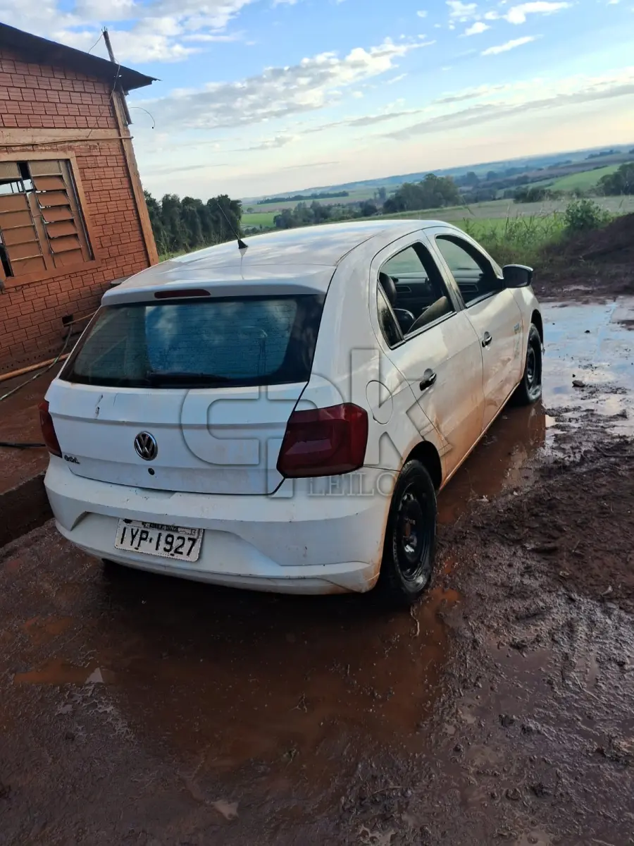 LOTE 022 - VEÍCULO VW/GOL 1.0L MC4. ANO FABRICAÇÃO: 2018 ANO MODELO: 2019 COR: BRANCA COMBUSTÍVEL ALCOOL/GASOLINA Placa IYP1927– Chassi 9BWAG45U0KT008710