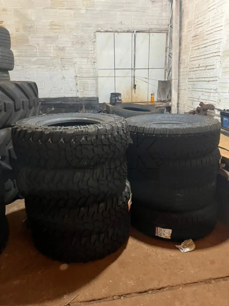 LOTE 009 - Pneus em estado de novo com medidas 265/75 R16 – 08  unidades