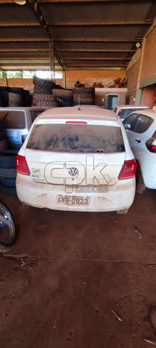 LOTE 023 - VEÍCULO VW/GOL 1.6L MB5. ANO FABRICAÇÃO: 2018 ANO MODELO: 2019 COR: BRANCA COMBUSTÍVEL ALCOOL/GASOLINA Placa IYR0923– Chassi 9BWAB45UXKT023956
