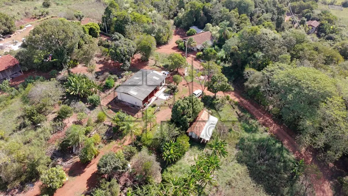 LOTE 037 - Imóvel: Fração do lote rural nº 10-A, 27ª secção, Matrícula nº 1682.  Área total: 0,5 hectares (5.000 m²) conforme matrícula.  Localização: Belo Centro - Interior – Novo Machado/RS – E.M de 1º G. Inc. Gal. Flores  da Cunha.