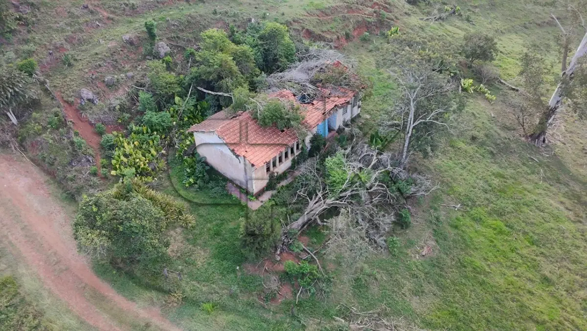 LOTE 036 - Imóvel: Fração do lote rural nº 79, 25ª secção, Matrícula nº 1677.  Área total: 0,5 hectares (5.000 m²) conforme matrícula.  Localização: Barra Fundinha - Interior – Novo Machado/RS – E.M de 1º G. Inc. N. Srª  dos Navegantes.