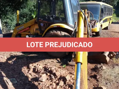 LOTE 020 - RETROESCAVADEIRA RANDON RD406 ADVANCED, ANO/MOD 2015/2015, MOTOR TURBO, TRAÇAO 4X4, CABINE FECHADA COM AR CONDICIONADO QUENTE/FRIO, MOTOR DIESEL 110CV NºE1S194198, CHASSI Nº9AD406AEAF0006189. NO ESTADO QUE SE ENCONTRA. PATRIMÔNIO MUNICIPAL Nº11559.
