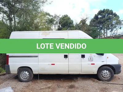 LOTE 007 - PEUGEOT/Boxer TH AMB Carga Caminhonete Diesel  2006/2006 – Placas INN 5624 – Cor: Branca.