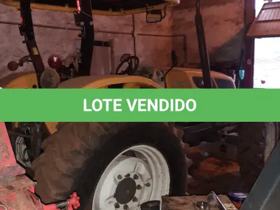 LOTE 008 - Fabricante Valtra Equip. Trator agrícola Modelo A750L 4, Ano  2016, Cor Amarela, Horas 1156,2 h, Tração 4 x 4, Serial  AUTT2005PGM024813, Comb. Diesel Potência 78 CV, Motor 4  cilindros, aspirado, Serial V750432436