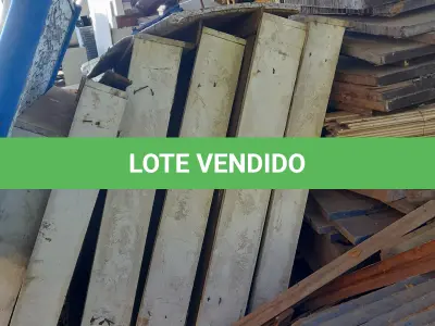 LOTE 007 - PORTAS, JANELAS, FORRO DE PVC, GRADES DE FERRO TODOS USADOS, CONFORME DISPOSTO PARA VISITAÇÃO NO PÁTIO DA SMOPT.