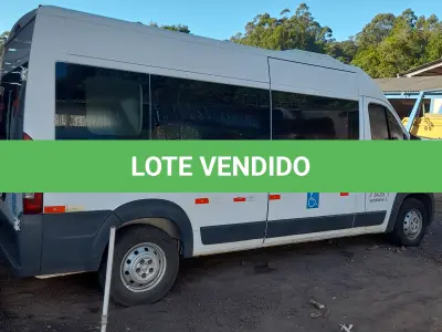 LOTE 013 - VEICULO FIAT/DUCATO MULTI 2.3, 16 PASSAGEIROS ANO/MOD 2018/2018, COR BRANCA, COMBUSTÍVEL DIESEL, COM RAMPA MANUAL PARA CADEIRANTES, RENAVAM: 404468, CHASSI Nº 3C6EFVEK1JE119462, MOTOR Nº F1AE3481D7264556, PLACAS: IYR-6831. NO ESTADO QUE SE ENCONTRA. PATRIMÔNIO MUNICIPAL Nº12806.