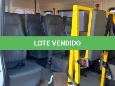LOTE 013 - VEICULO FIAT/DUCATO MULTI 2.3, 16 PASSAGEIROS ANO/MOD 2018/2018, COR BRANCA, COMBUSTÍVEL DIESEL, COM RAMPA MANUAL PARA CADEIRANTES, RENAVAM: 404468, CHASSI Nº 3C6EFVEK1JE119462, MOTOR Nº F1AE3481D7264556, PLACAS: IYR-6831. NO ESTADO QUE SE ENCONTRA. PATRIMÔNIO MUNICIPAL Nº12806.