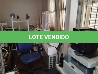 LOTE 032 - Lote de inservíveis e sucatas diversas – Saúde.  Inclui itens como: - Aparelho de Raio X Odontológico - Aparelho de Ultrassom - Armários - Autoclave - Balança Mecânica - Balcão - Biombos - Cadeiras - Climatizadores de Ar - Compressor Odontológico - Consultório Odontológico - Detectores Fetais - Escrivaninha - Lava Jato - Lavadoras de Roupas - Longarinas - Maca de Ferro - Mesas - Monitores Fetais - Oxímetro de Pulso Portátil - Poltrona - Prateleira - Seladoras