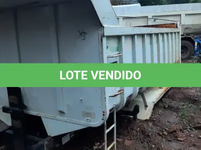 LOTE 016 - Caçamba basculante, Fabricante Librelato, Fabricação 03/2014, Serie N°  SC0LB10249E01620, Modelo Areia e brita, Capac. 12 m3,  Produção 102B1620, Cor Branca.