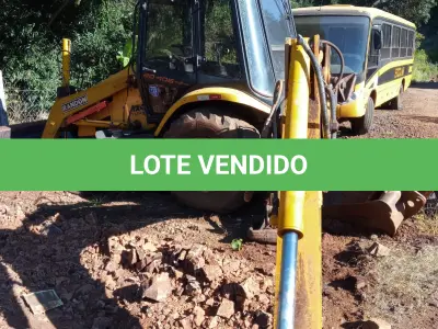 LOTE 002 - RETROESCAVADEIRA RANDON RD406 ADVANCED, ANO/MOD 2015/2015, MOTOR TURBO, TRAÇAO 4X4, CABINE FECHADA COM AR CONDICIONADO QUENTE/FRIO, MOTOR DIESEL 110CV NºE1S194198, CHASSI Nº9AD406AEAF0006189. NO ESTADO QUE SE ENCONTRA. PATRIMÔNIO MUNICIPAL Nº11559.