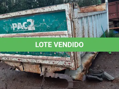 LOTE 016 - Caçamba basculante, Fabricante Librelato, Fabricação 03/2014, Serie N°  SC0LB10249E01620, Modelo Areia e brita, Capac. 12 m3,  Produção 102B1620, Cor Branca.