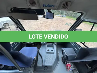 LOTE 035 - MARCOPOLO – Volare V8 ON - Ônibus Escolar – 29P  2012/2013 – Placas ITJ 7140 – Cor: Branca.
