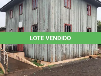 LOTE 019 - Edificação do Museu Municipal Otacílio Tizziani, localizado à  Rua Ângelo Santinelli, (em Processo de Demolição), inclui todos  materiais da construção: Madeiras das paredes, pisos, forros, teto,  escadas, aberturas, telhados, inclusive a parte de alvenaria.