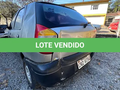 LOTE 005 - FIAT/Palio EX Passageiro Automóvel Gasolina 2001/2001  Placas CRZ 5753 – Cor: Cinza.