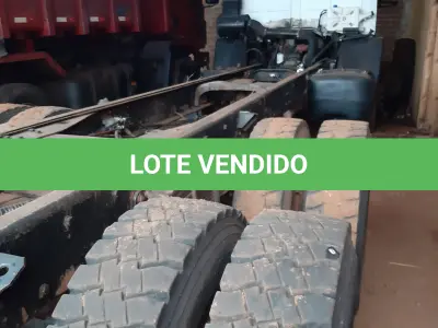LOTE 009 - Marca Ford Modelo Cargo 2425 6x4, Renavan 00714669407,  Placa IIT8J47, Chassi 9BFYTNYTXXDB87572, Ano/Mod  1999/1999, Motor 6 cil, turbo Cummins, Potência 250 CV,  Combust Diesel, Cor Branca Capac 23 Ton.