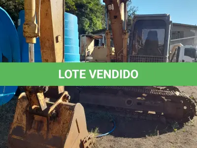 LOTE 021 - ESCAVADEIRA HIDRÁULICA LIUGONG MODELO LG-915D, ANO/MOD 2014/2014 CHASSI Nº915DCDE036786, MOTOR Nº26488520, COR AMARELA, RENAVAM 000001, PESO 13.900KG. NO ESTADO QUE SE ENCONTRA. PATRIMÔNIO MUNICIPAL Nº11104.