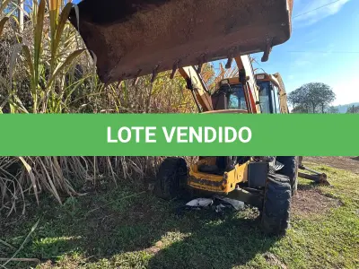 LOTE 010 - Retroescavadeira JCB 02 4 X 4 RET 0005 – Ano: 2011 – Diesel.