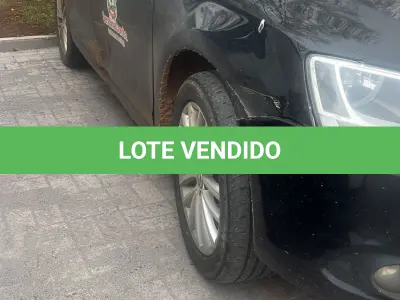 LOTE 004 - VW Jetta 2.0 T Passageiro – Automóvel Gasolina 2014/2014 –  Placas IVU 9534 – Cor: Preta.