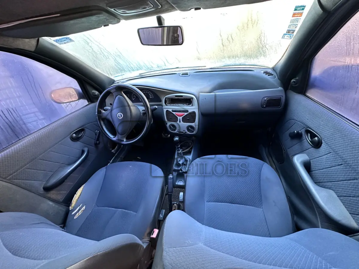 LOTE 005 - FIAT/Palio EX Passageiro Automóvel Gasolina 2001/2001  Placas CRZ 5753 – Cor: Cinza.