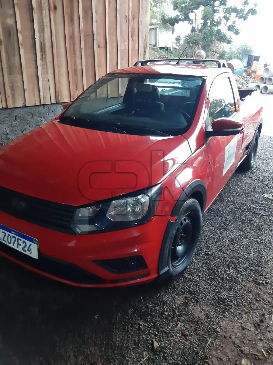LOTE 002 - Marca Volkswagen, Modelo Nova Saveiro TL MBVS, Renavan  01206770527, Placa IZO7F24 Chassi 9BWKB45UXP017556,  Ano/Mod 2019/2020, Motor 4 Cilindros, 8 válvulas Potência 104  CV, cor vermelha.
