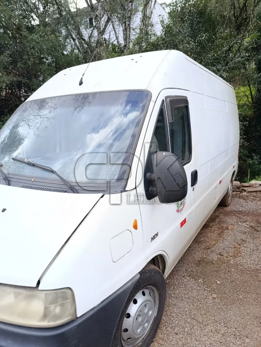 LOTE 007 - PEUGEOT/Boxer TH AMB Carga Caminhonete Diesel  2006/2006 – Placas INN 5624 – Cor: Branca.