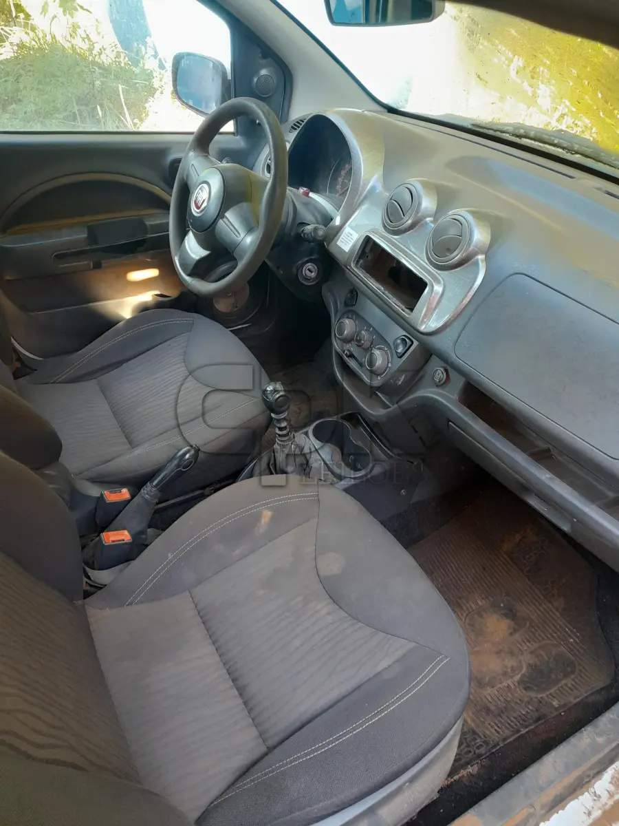 LOTE 010 - VEICULO FIAT UNO WAY 1.4, BRANCO, ANO/MOD:2011/2012, CHASSI: 9BD195163C0292152, RENAVAM: 412029189, PLACA: ISQ-8971. NO ESTADO QUE SE ENCONTRA. PATRIMÔNIO MUNICIPAL Nº8018.