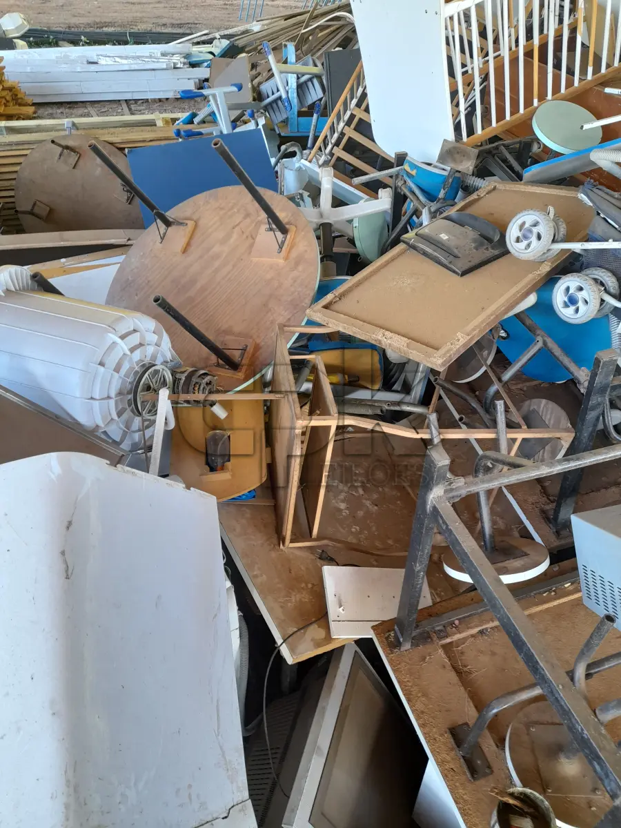 LOTE 001 - SUCATAS DIVERSAS, CONFORME LISTA ANEXO I E DISPOSTO PARA VISITAÇÃO NO PÁTIO DA SMOPT