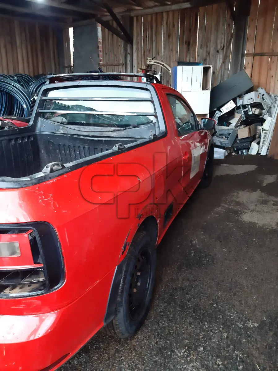 LOTE 002 - Marca Volkswagen, Modelo Nova Saveiro TL MBVS, Renavan  01206770527, Placa IZO7F24 Chassi 9BWKB45UXP017556,  Ano/Mod 2019/2020, Motor 4 Cilindros, 8 válvulas Potência 104  CV, cor vermelha.