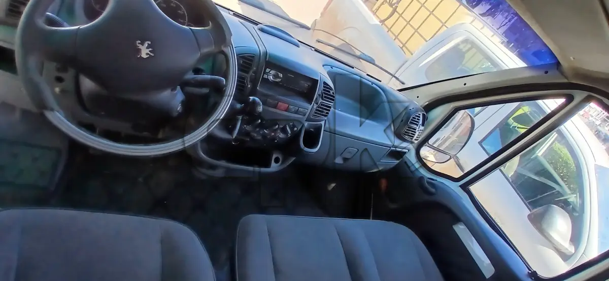 LOTE 007 - PEUGEOT/Boxer TH AMB Carga Caminhonete Diesel  2006/2006 – Placas INN 5624 – Cor: Branca.