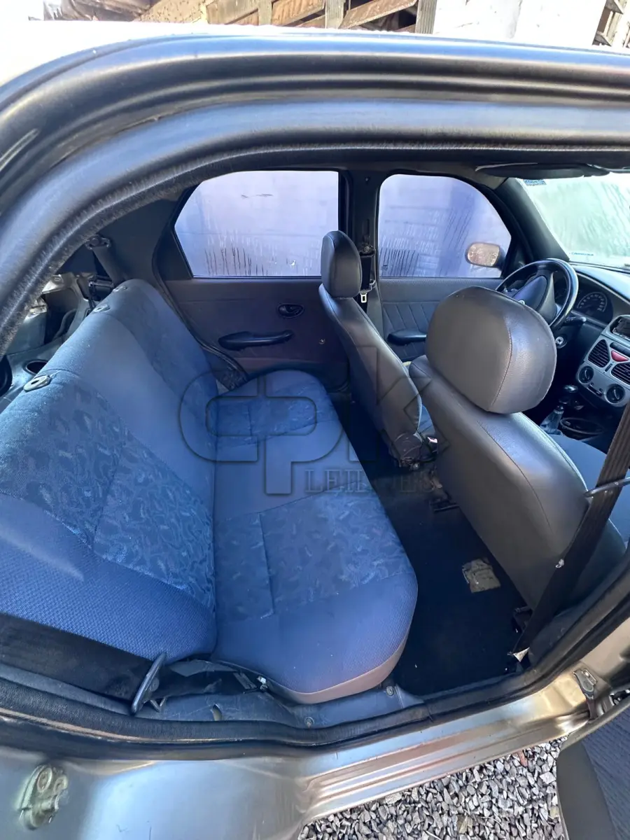 LOTE 005 - FIAT/Palio EX Passageiro Automóvel Gasolina 2001/2001  Placas CRZ 5753 – Cor: Cinza.