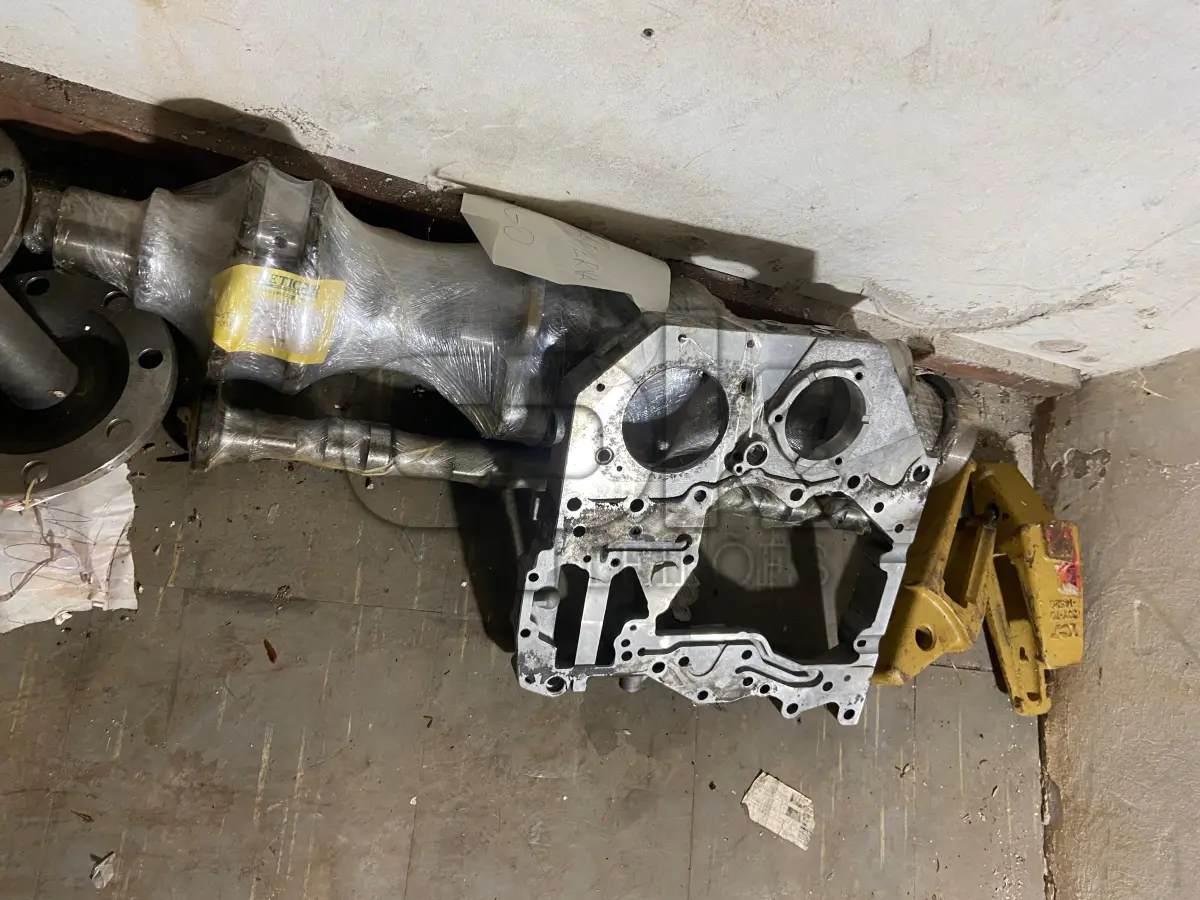 LOTE 017 - Motor Parcial, Motoniveladora Case.