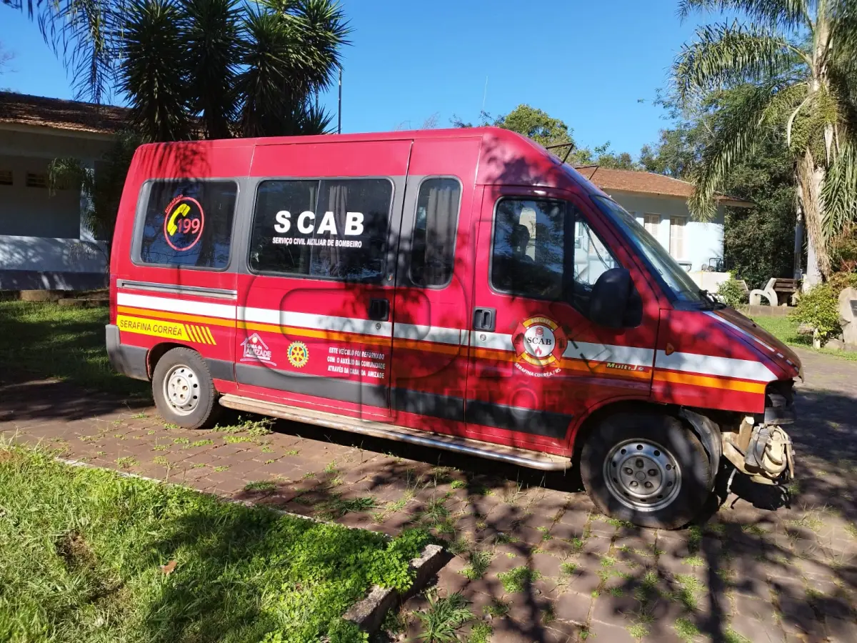 LOTE 008 - FIAT Ducato MC TCE MIC Passageiro Micro-Ônibus Diesel  2014/2014 – Placas IVP 1548 – Cor: Branca.