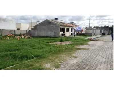 LOTE 001 - Terreno sem benfeitorias, localizado em condomínio fechado, sito na rua Honório Aikim, sob nº  537.