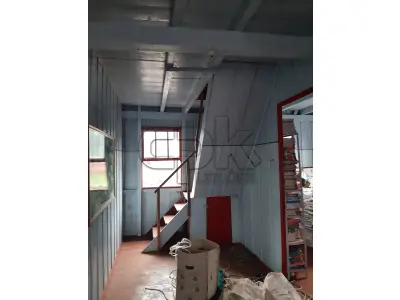 LOTE 019 - Edificação do Museu Municipal Otacílio Tizziani, localizado à  Rua Ângelo Santinelli, (em Processo de Demolição), inclui todos  materiais da construção: Madeiras das paredes, pisos, forros, teto,  escadas, aberturas, telhados, inclusive a parte de alvenaria.
