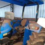 LOTE 006 - Fabricante New Holland Equip. Trator agrícola Modelo TT3840,  Ano 2015, Cor Azul, Horas 1170 h, Tração 4 x 4, Serial  HCCZ3840HECG36208, Comb. Diesel Potência 60 CV, Motor  3 cilindros aspirado Serial T55CR408410