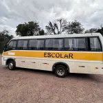 LOTE 035 - MARCOPOLO – Volare V8 ON - Ônibus Escolar – 29P  2012/2013 – Placas ITJ 7140 – Cor: Branca.