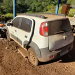 LOTE 011 - VEICULO FIAT UNO WAY 1.4, 04 PORTAS, 05 PASSAGEIROS, ANO/MOD. 2013/2013, COR BRANCA, CHASSI Nº9BD195163D0456296, RENAVAM Nº102633, PLACAS IUF-4979. NO ESTADO QUE SE ENCONTRA. PATRIMÔNIO MUNICIPAL Nº10615.